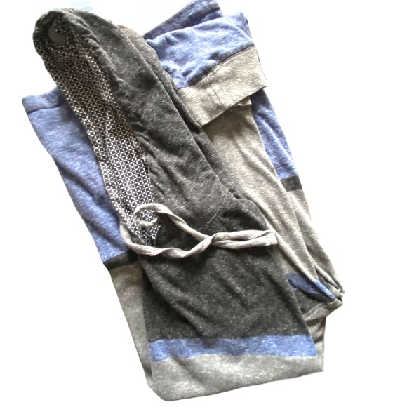 Ionic Skater Airwalk color block hoodie shirt - Picture 8 of 10